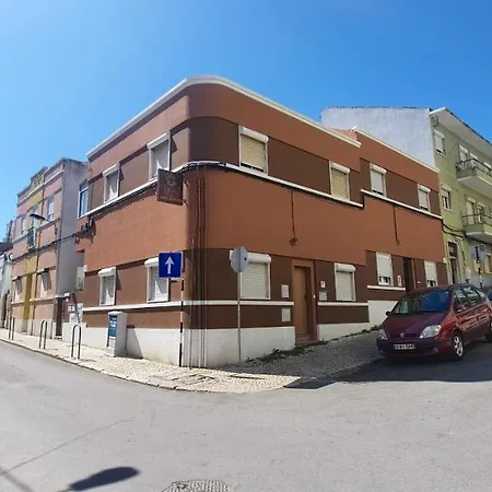 Afonso Galo Guest Apartments II Almada Exterior photo